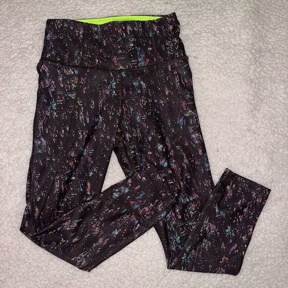 Athleta Lightning City Lights Multi Color Pattern Capri Leggings XXS EUC - Picture 5 of 11